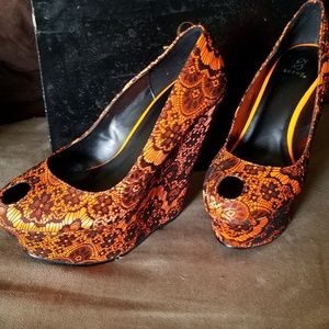 Orange with black lace peep-toe wedge beautiful!